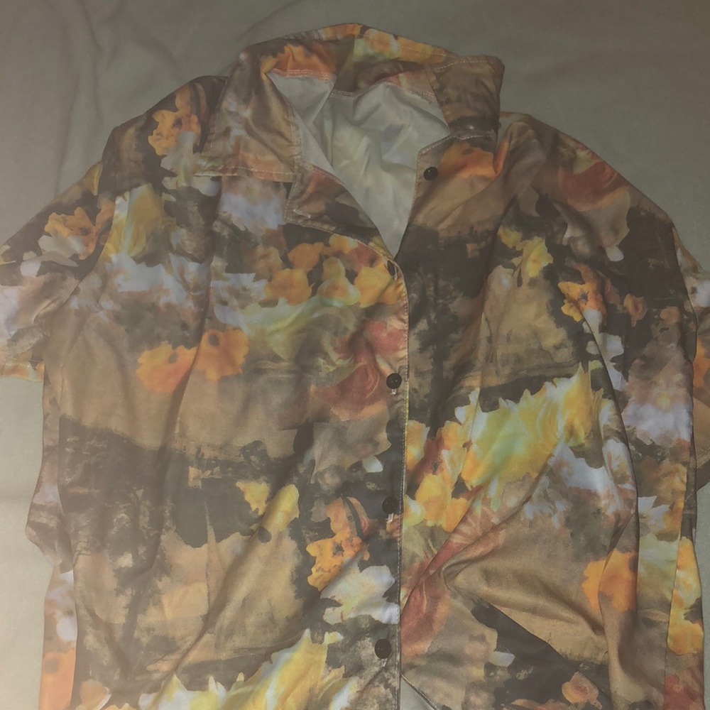 Floral button up